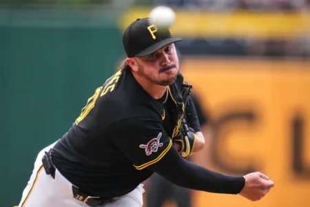 Pirates Rout Brewers 14-5 With 10-Run 4th